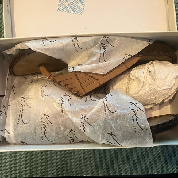 Kim Robert’s leather Kasey thing sized 10 - Picture 5 of 7